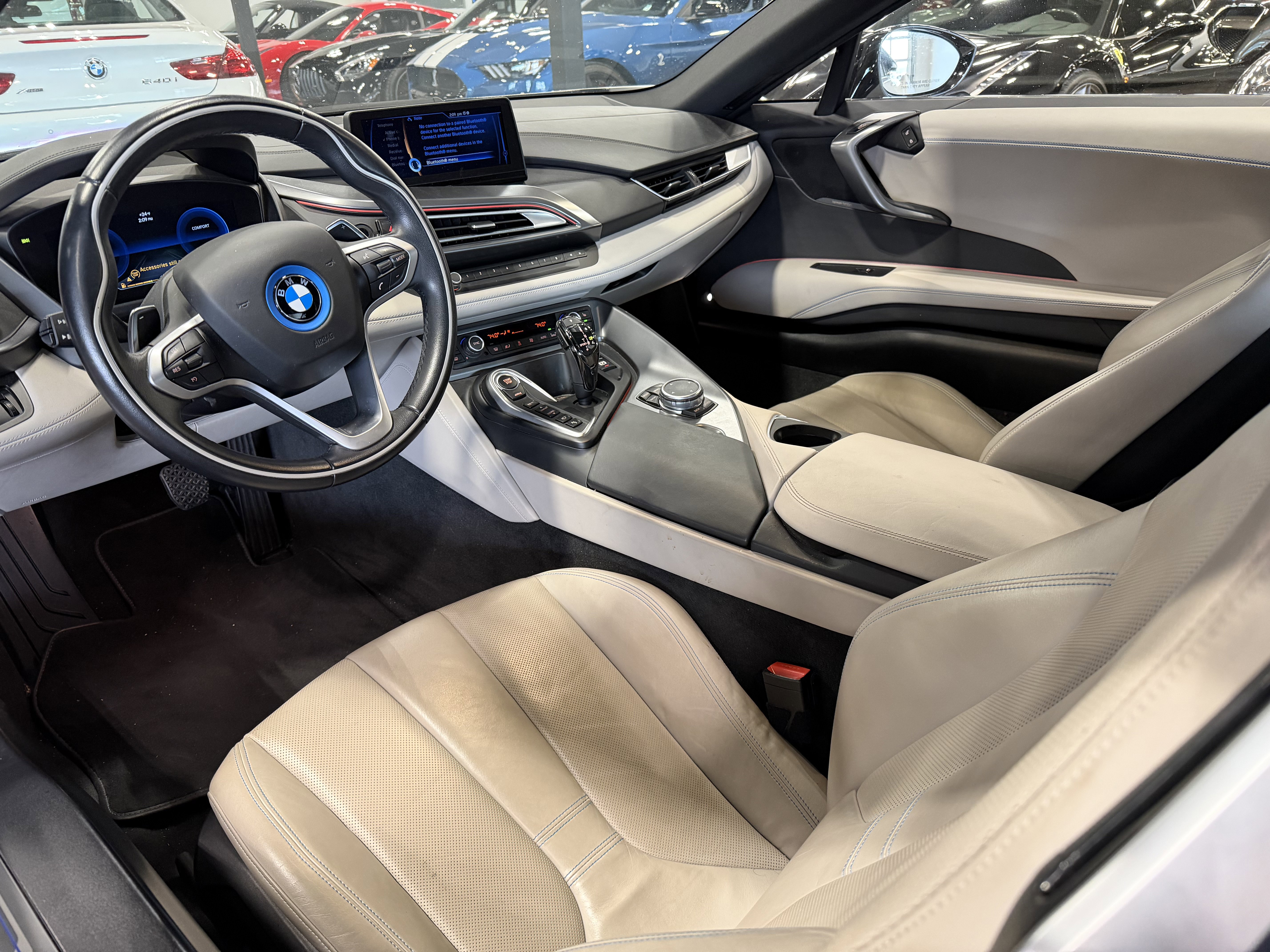Used 2015 BMW i8 image 4