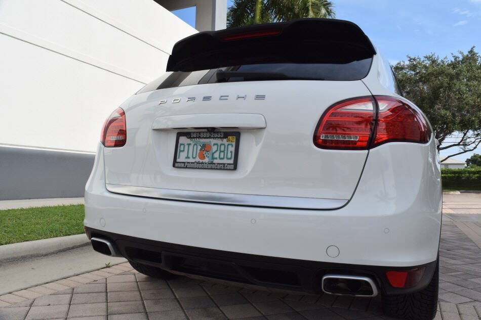 Used 2013 Porsche Cayenne Diesel AWD/4WD image 20