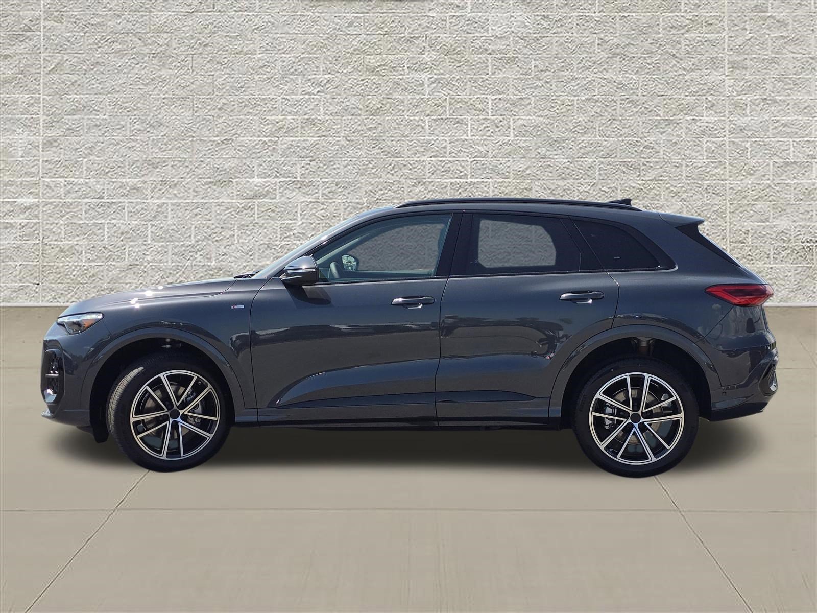 New 2026 Audi Q5 Premium Plus AWD/4WD image 4