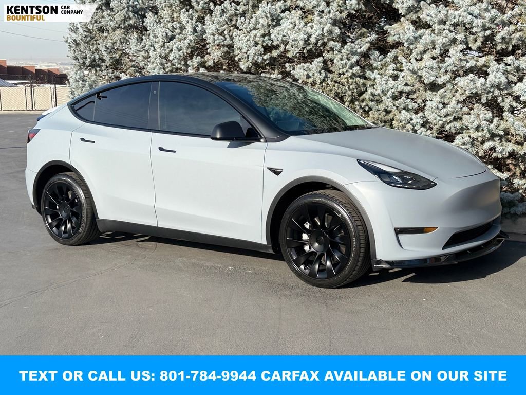 Used 2023 Tesla Model Y Long Range image 11