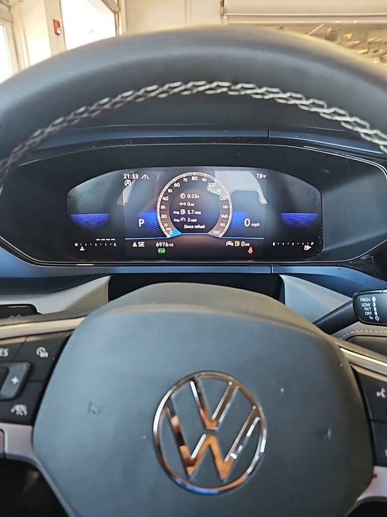 Used 2024 Volkswagen Taos SE w/ Black Wheel Plus Package image 32