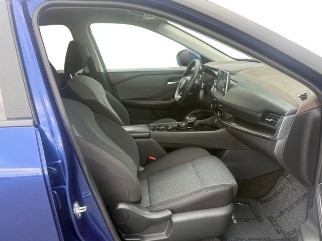 Used 2023 Nissan Rogue SV AWD/4WD image 12