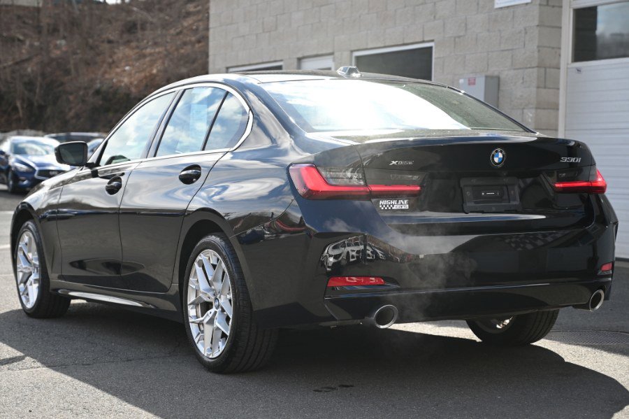 Used 2025 BMW 330i xDrive Sedan AWD/4WD image 3