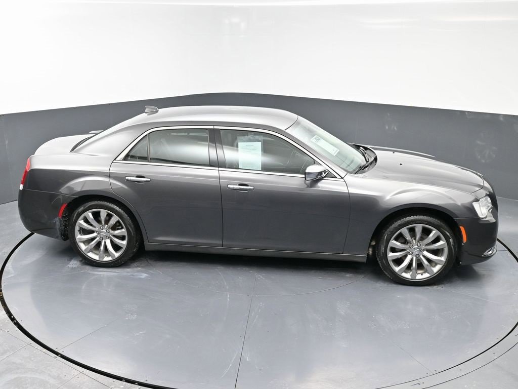 Used 2019 Chrysler 300 Limited image 47