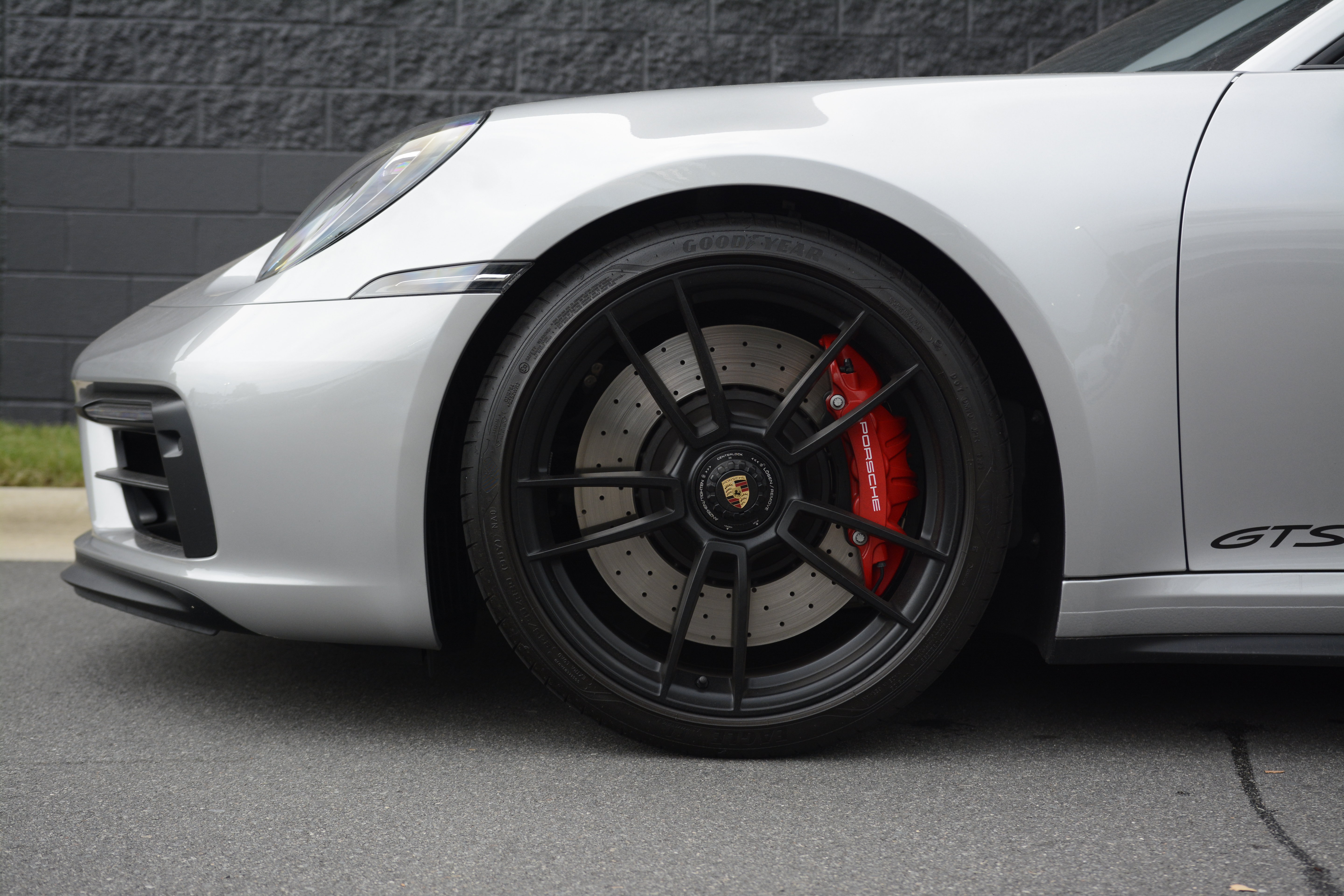 Certified 2023 Porsche 911 Carrera GTS RWD image 35