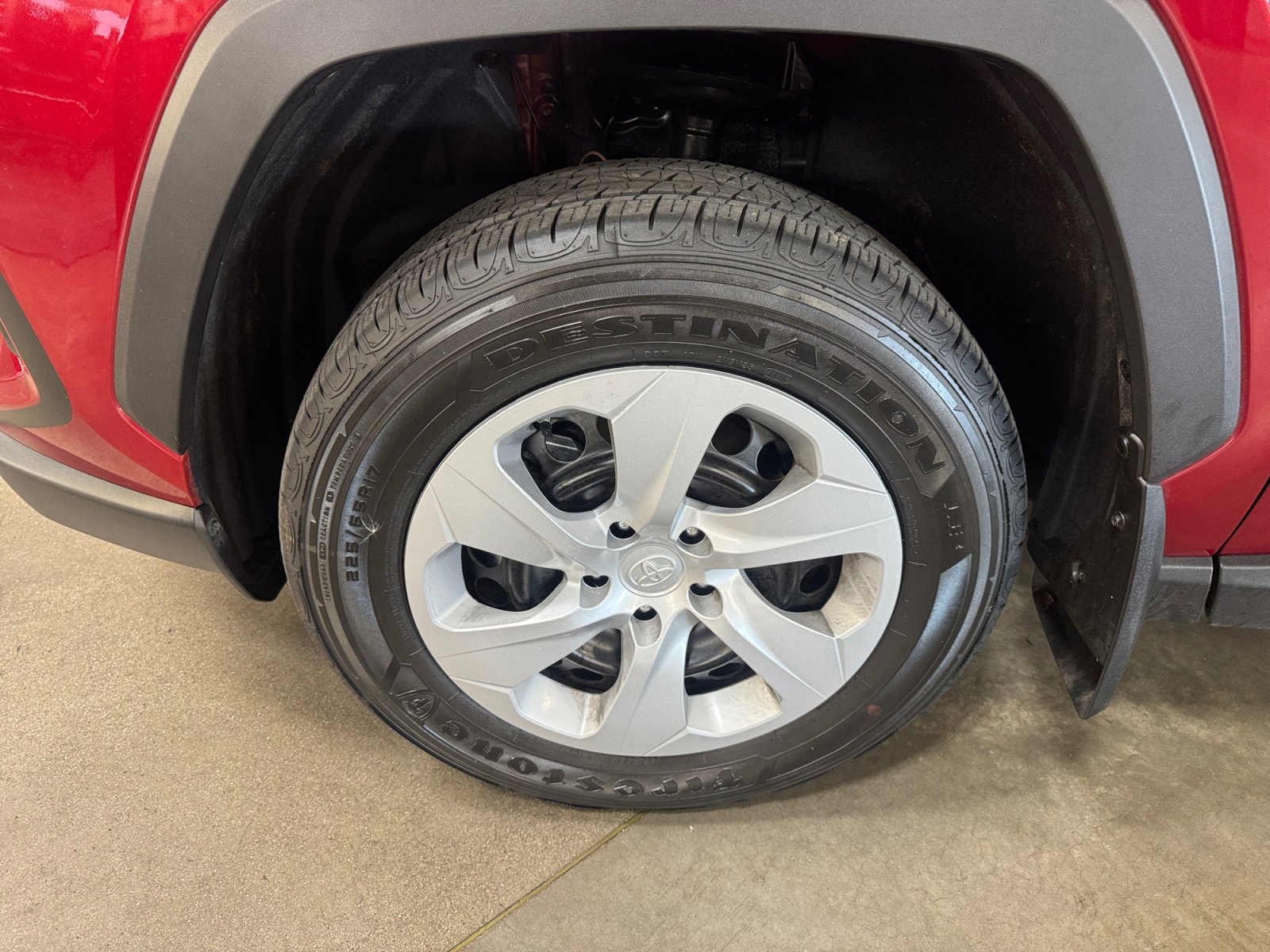 Certified 2025 Toyota RAV4 LE image 26