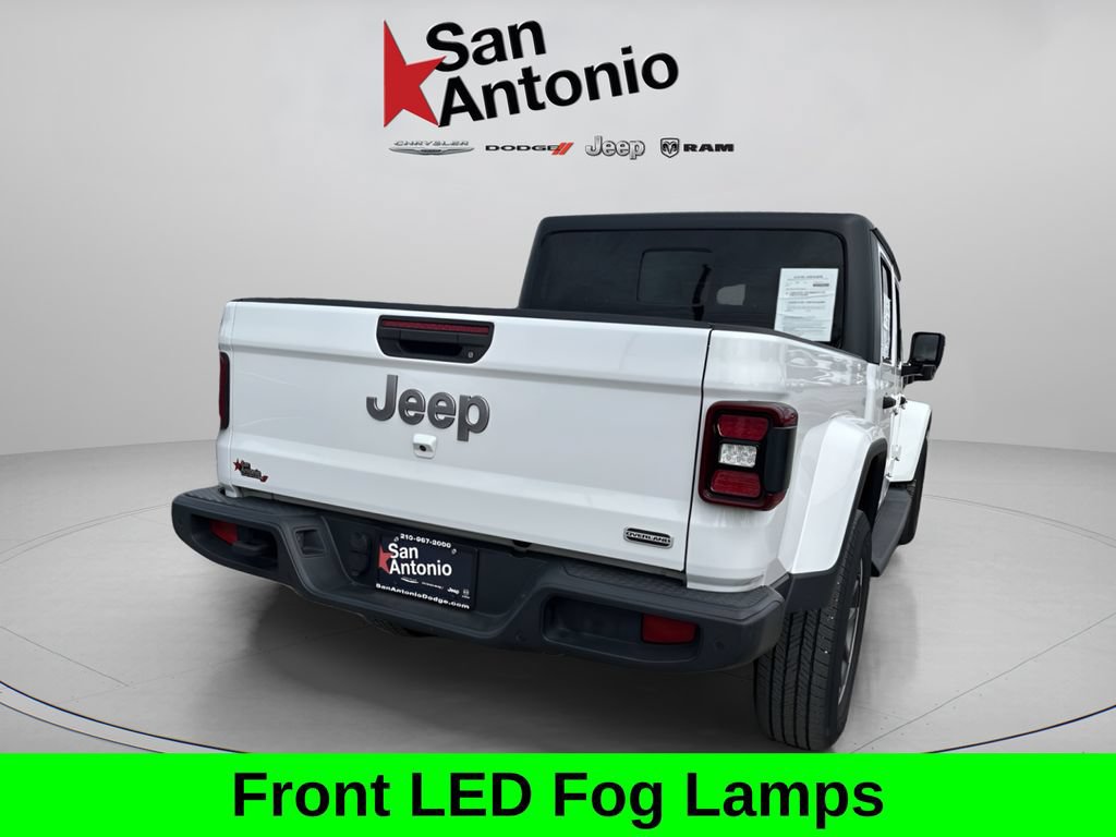 Certified 2021 Jeep Gladiator Overland AWD/4WD image 14
