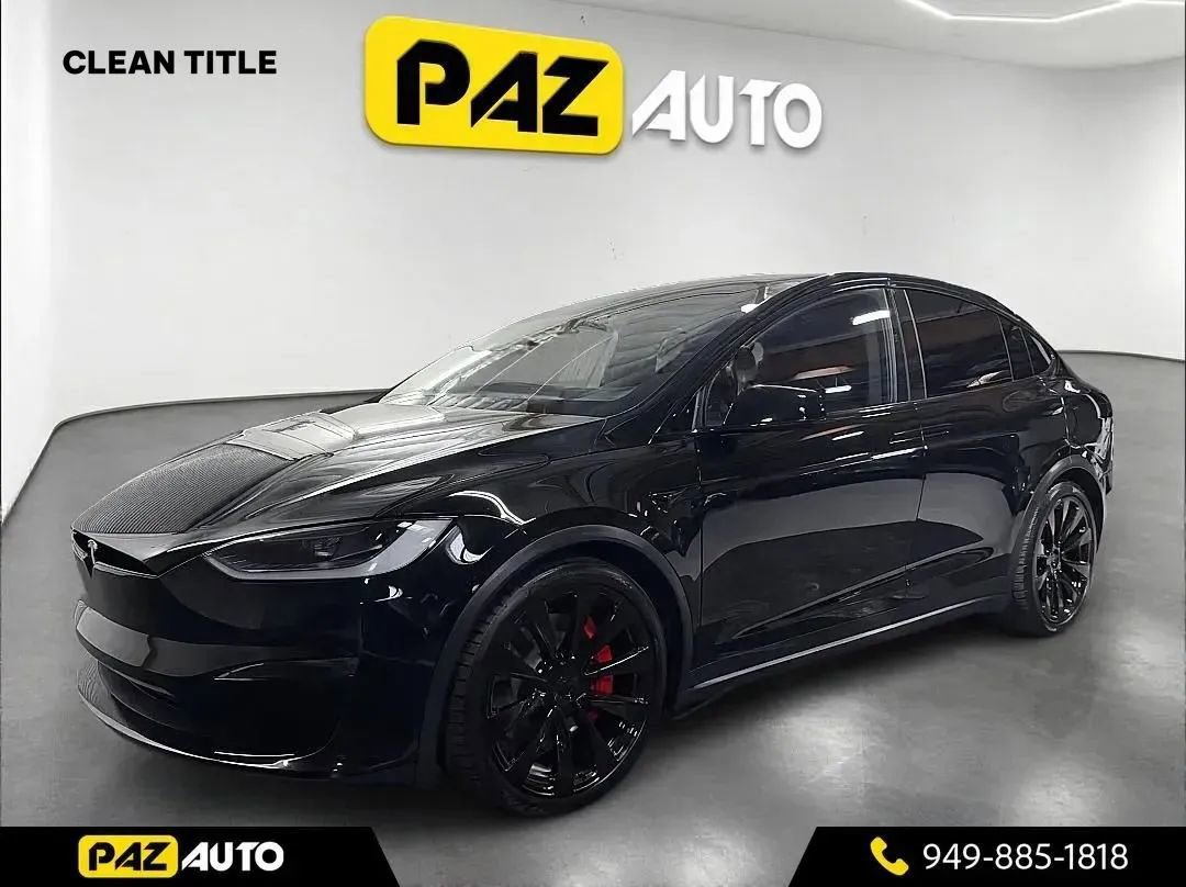 Used 2023 Tesla Model X Plaid image 1