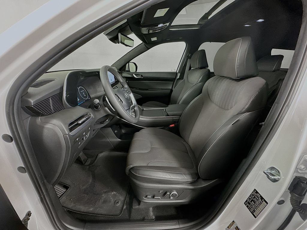 Used 2025 Hyundai Palisade Calligraphy AWD/4WD image 21