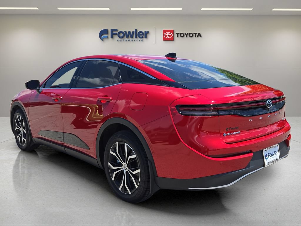Certified 2025 Toyota Crown AWD/4WD image 5