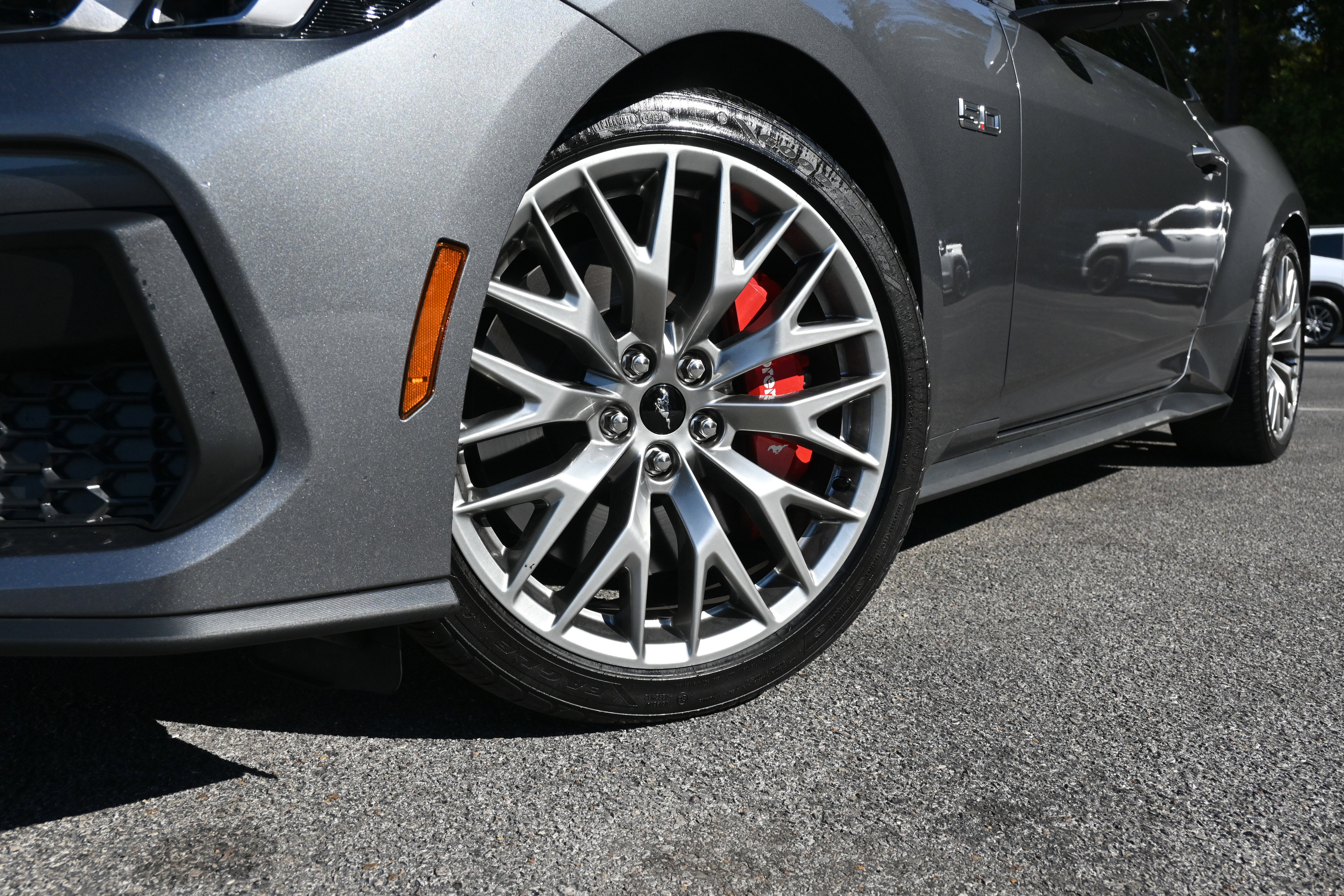 Used 2025 Ford Mustang GT Premium image 34