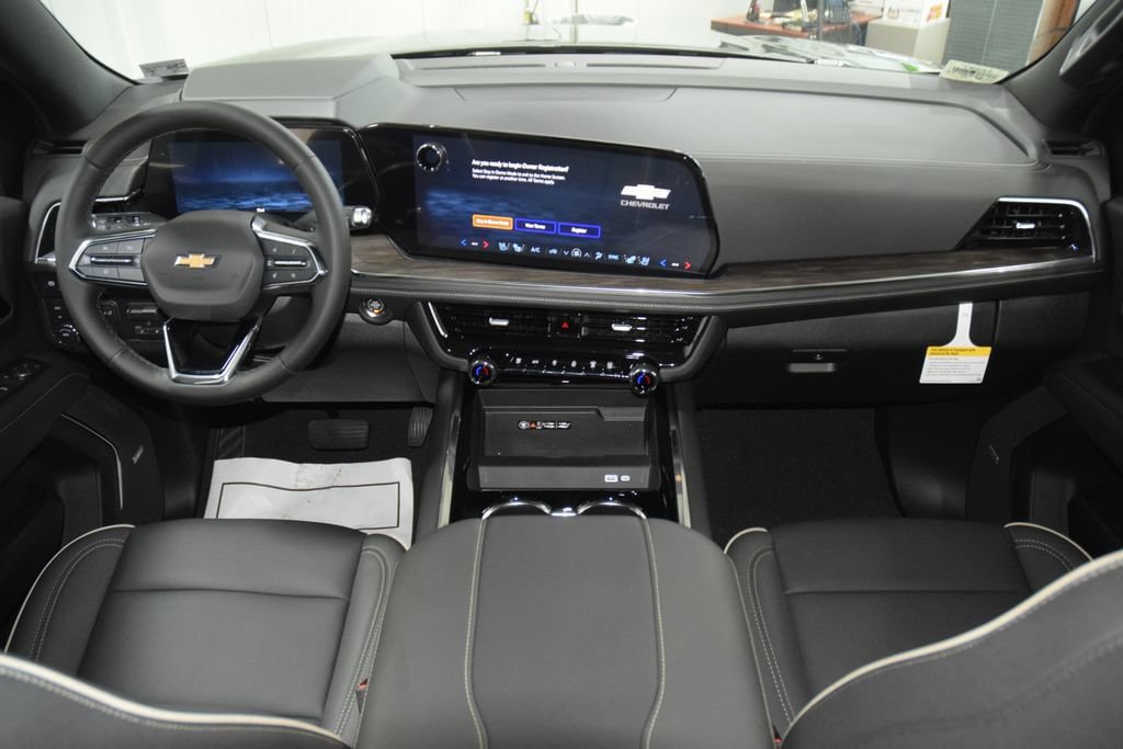 New 2026 Chevrolet Suburban Premier AWD/4WD image 32