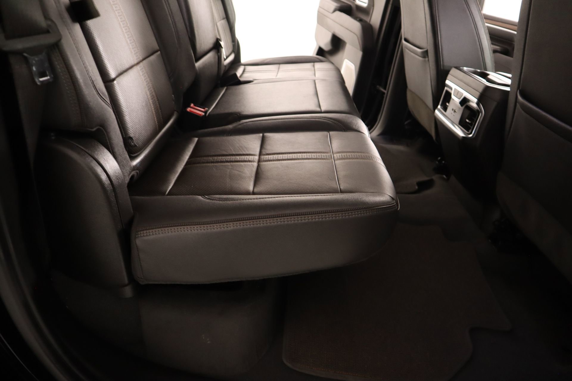 Used 2024 Chevrolet Silverado 2500 High Country w/ Technology Package image 14