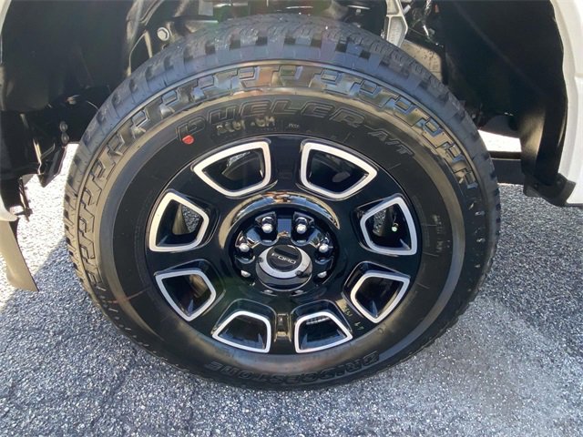 New 2026 Ford F250 4x4 Crew Cab Super Duty image 8