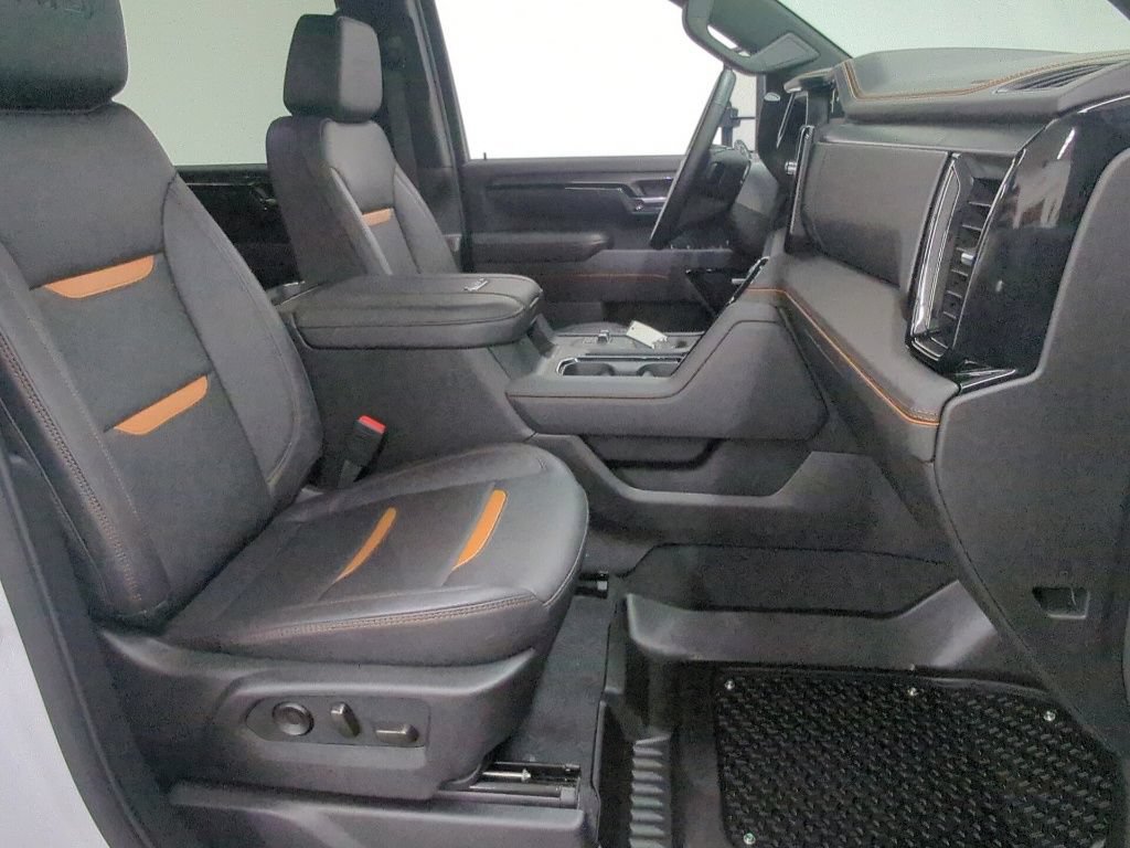 Used 2026 GMC Sierra 2500 AT4 w/ Technology Package AWD/4WD image 36