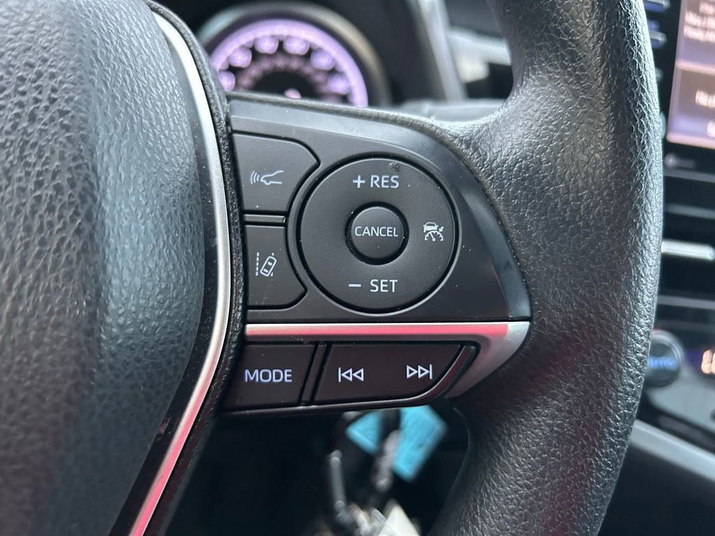 Used 2023 Toyota Camry LE image 19