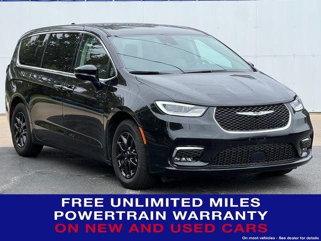 Used 2024 Chrysler Pacifica Touring-L