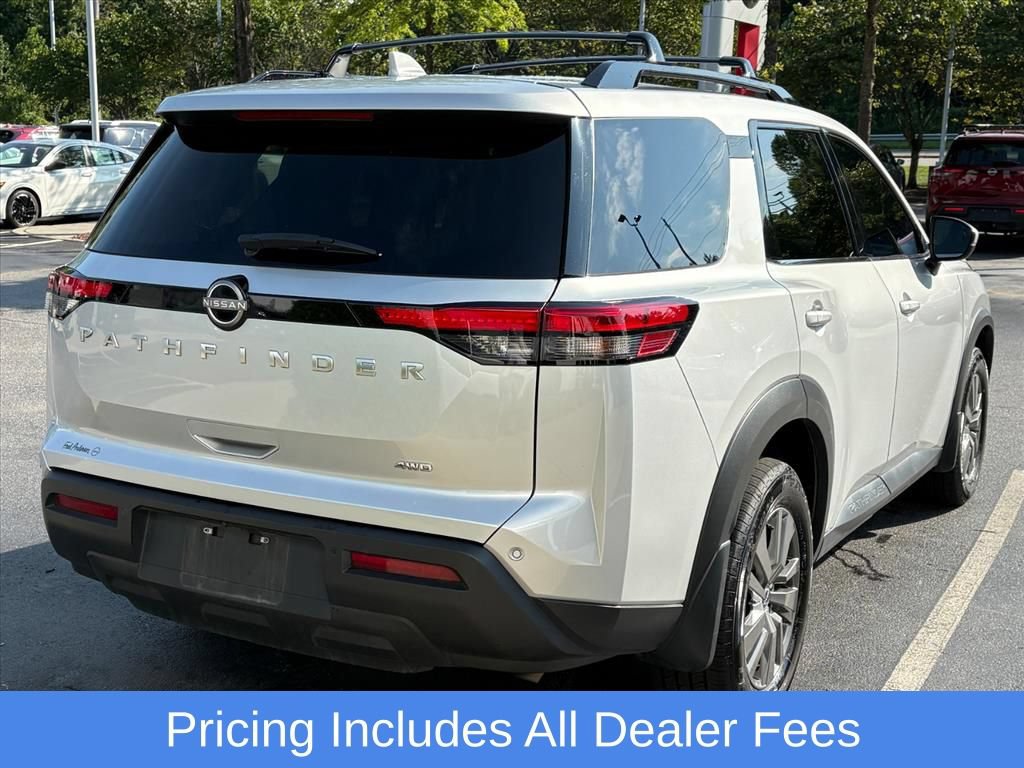 Used 2025 Nissan Pathfinder SV AWD/4WD image 7