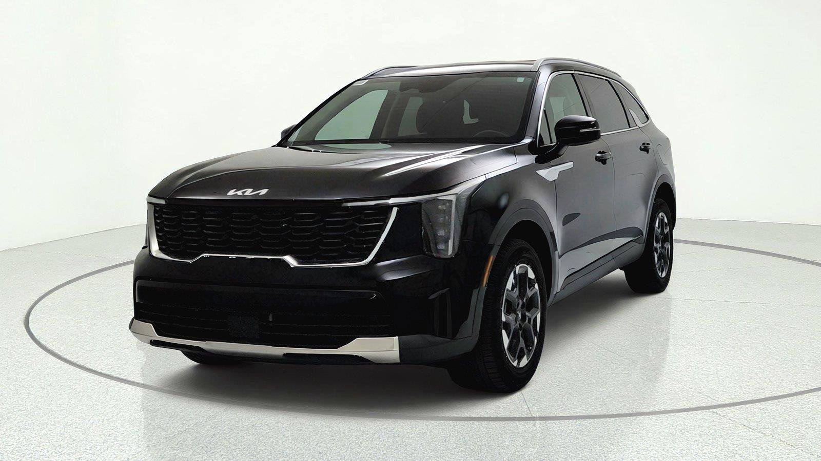 Used 2025 Kia Sorento S AWD/4WD image 4