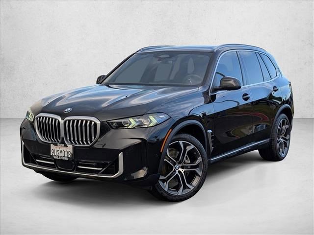 Used 2025 BMW X5 sDrive40i w/ Premium Package image 1