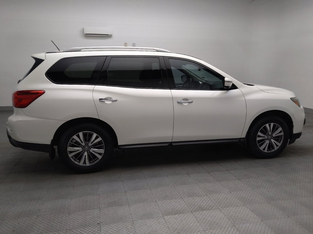 Used 2018 Nissan Pathfinder SL AWD/4WD image 10