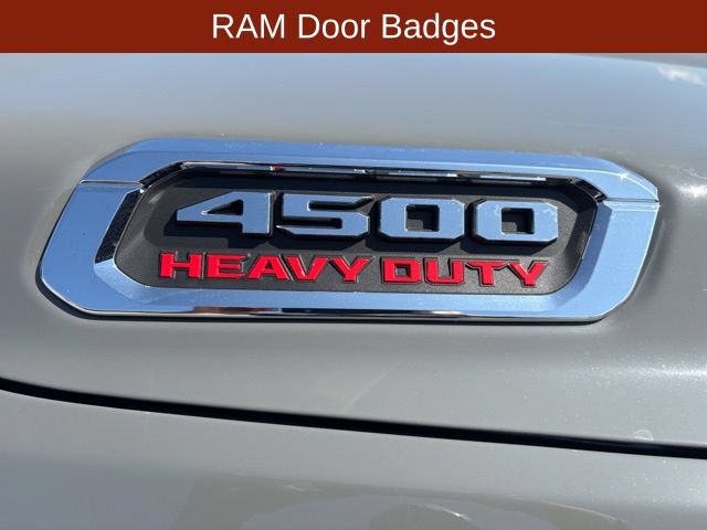 New 2026 RAM 4500 4x4 Crew Cab DRW image 38