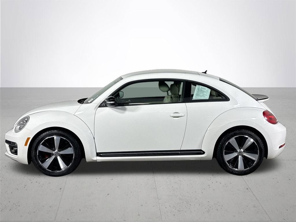Used 2013 Volkswagen Beetle 2.0T image 9