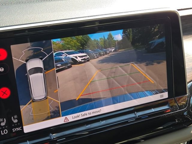 Used 2024 Volkswagen Atlas SEL Premium R-Line AWD/4WD image 24