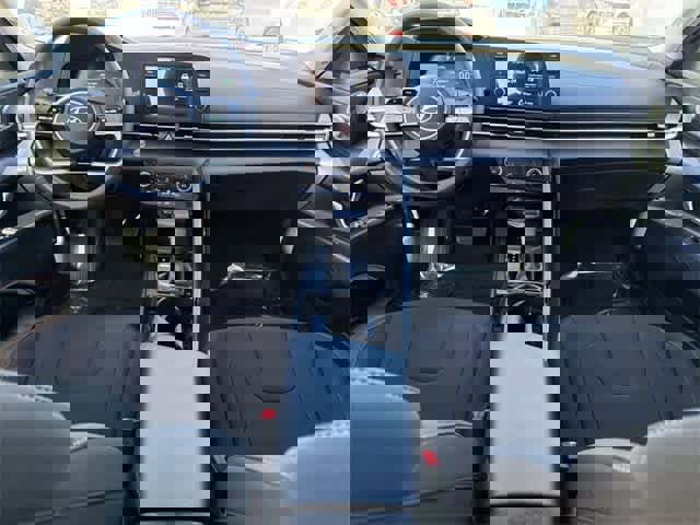 Certified 2025 Hyundai Elantra Blue image 12