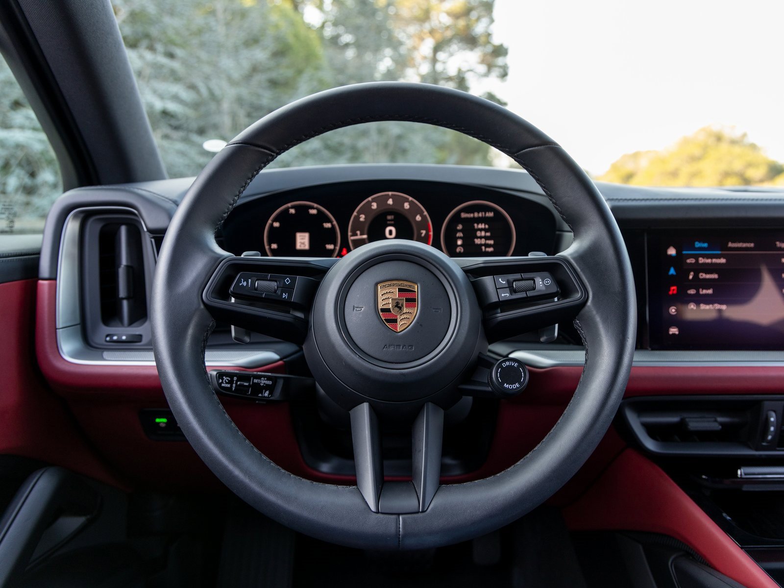 Certified 2025 Porsche Cayenne image 29