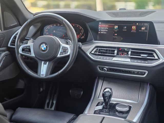 Used 2020 BMW X5 M50i w/ Parking Assistance Package AWD/4WD image 33