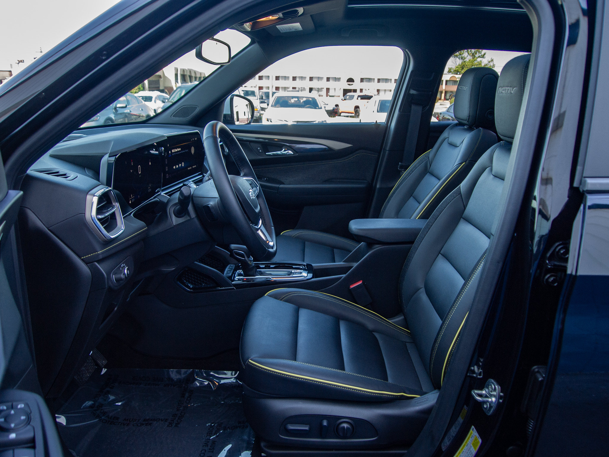New 2025 Chevrolet TrailBlazer ACTIV w/ Convenience Package FWD image 13