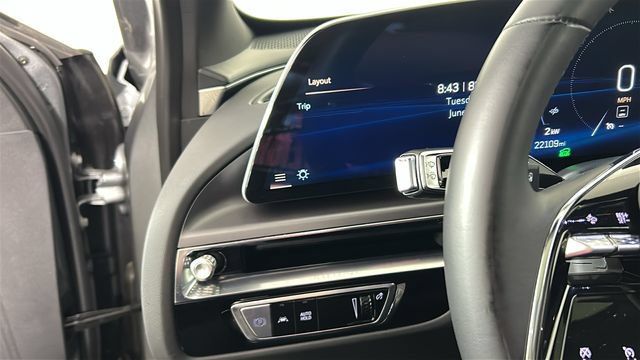 Used 2024 Cadillac Lyriq Tech RWD image 19
