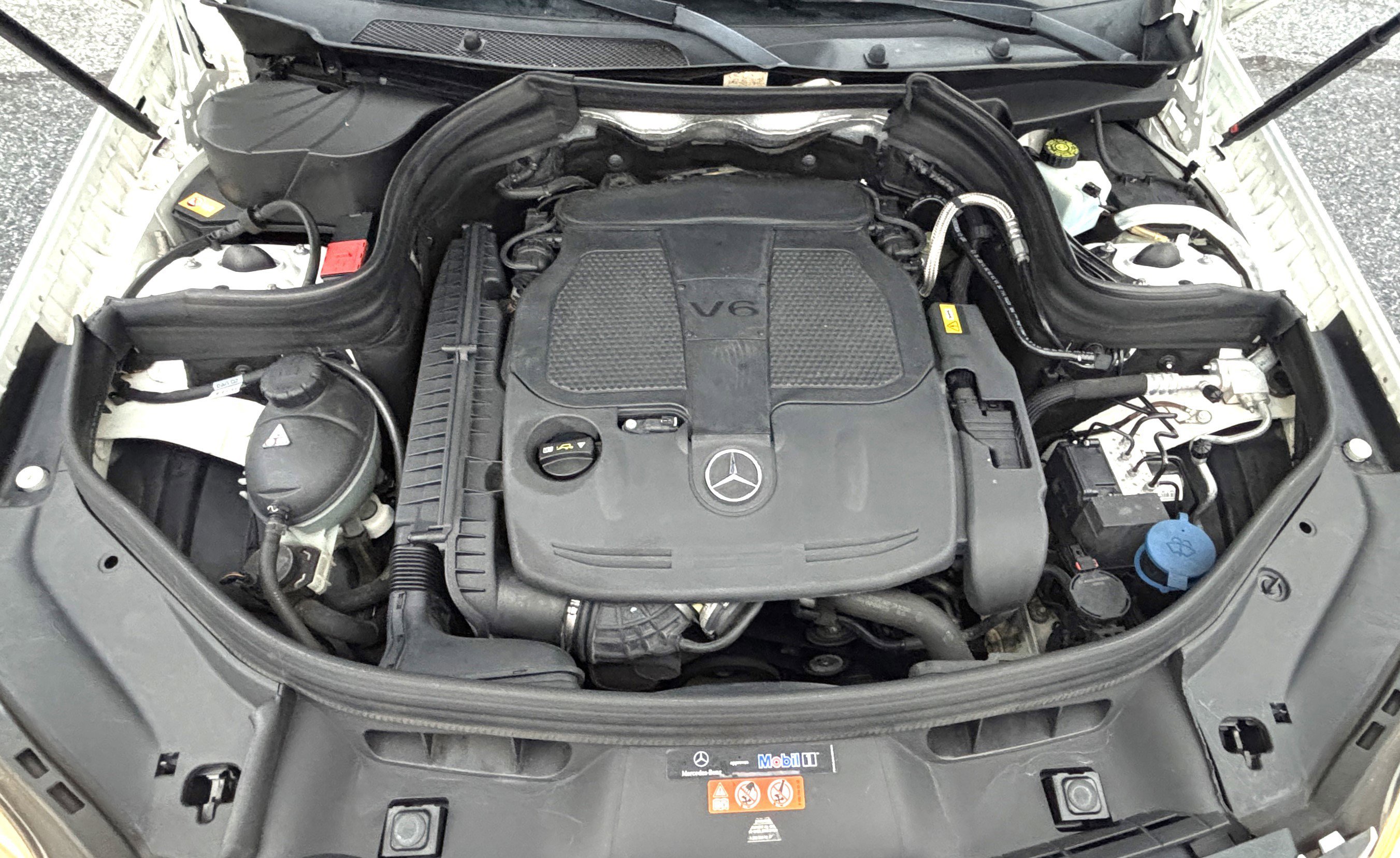 Used 2014 Mercedes-Benz GLK 350 4MATIC image 28
