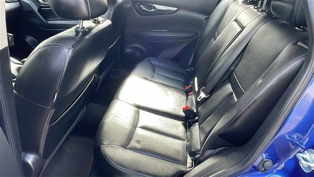 Used 2017 Nissan Rogue Sport SL image 12