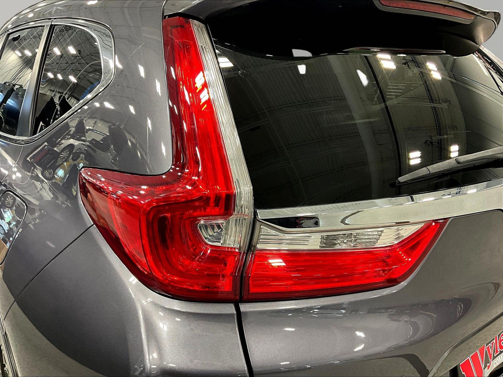 Used 2017 Honda CR-V Touring image 23