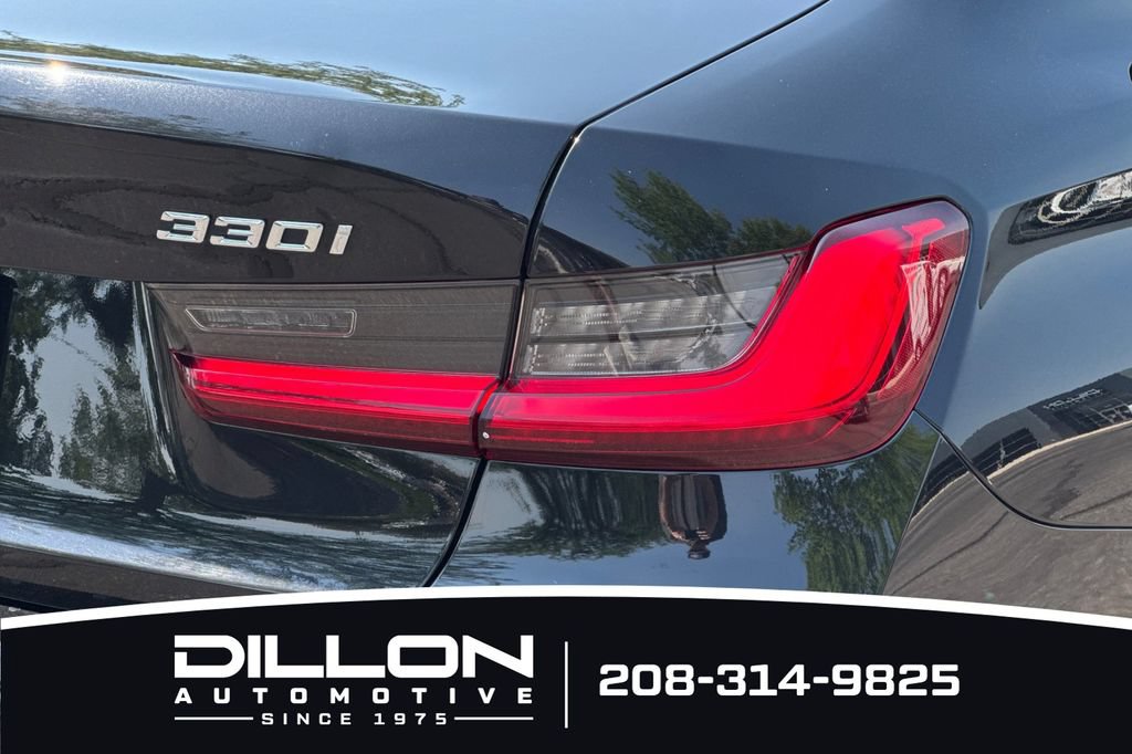Used 2021 BMW 330i xDrive Sedan AWD/4WD image 25
