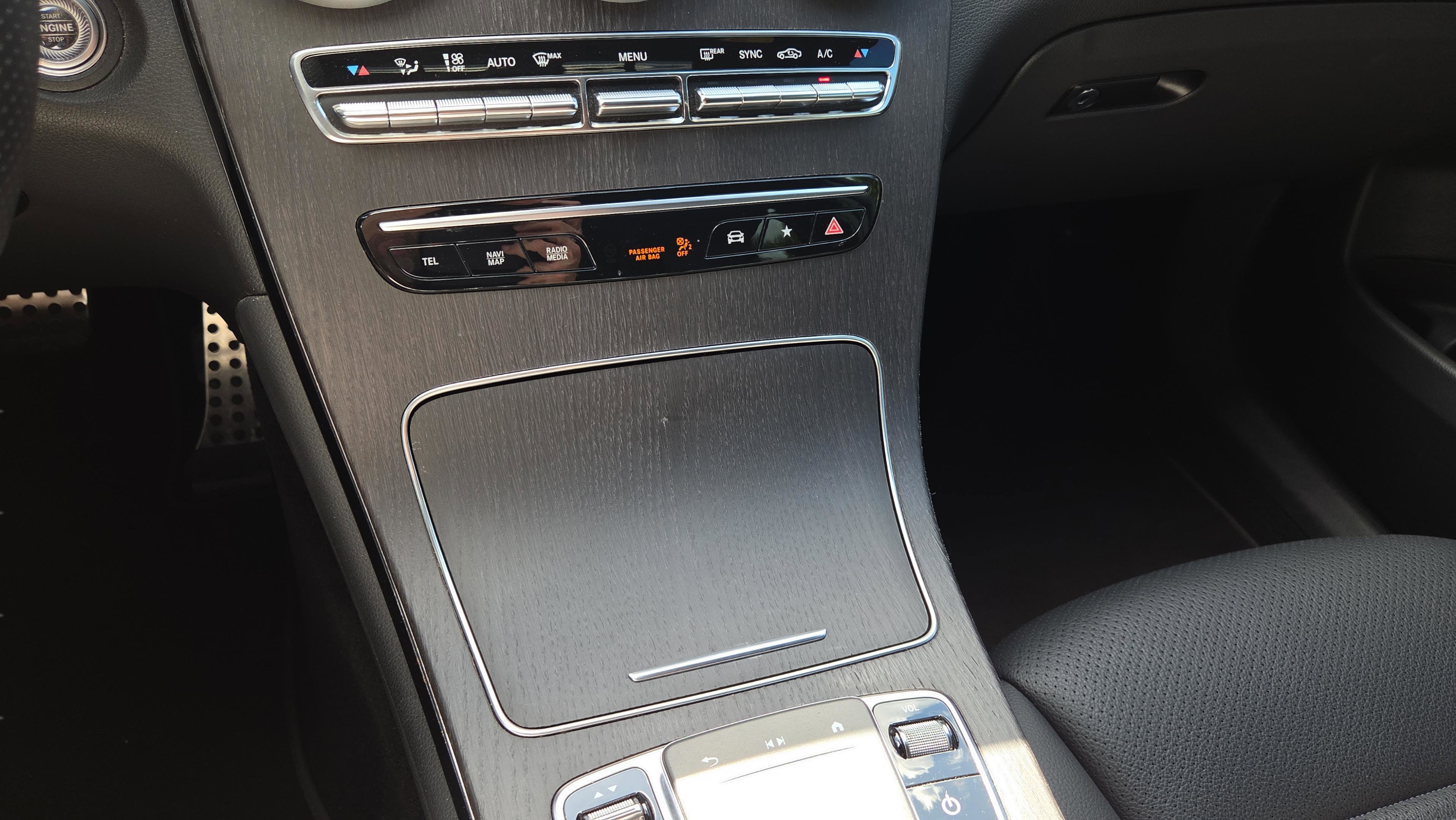 Used 2023 Mercedes-Benz GLC 300 4MATIC Coupe image 28