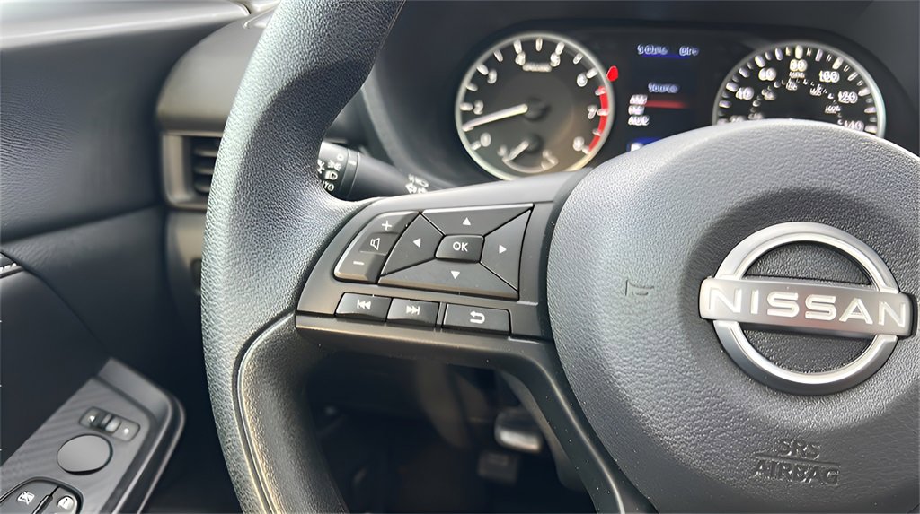 Used 2025 Nissan Sentra S image 25