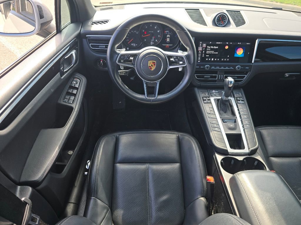 Used 2021 Porsche Macan AWD/4WD image 23