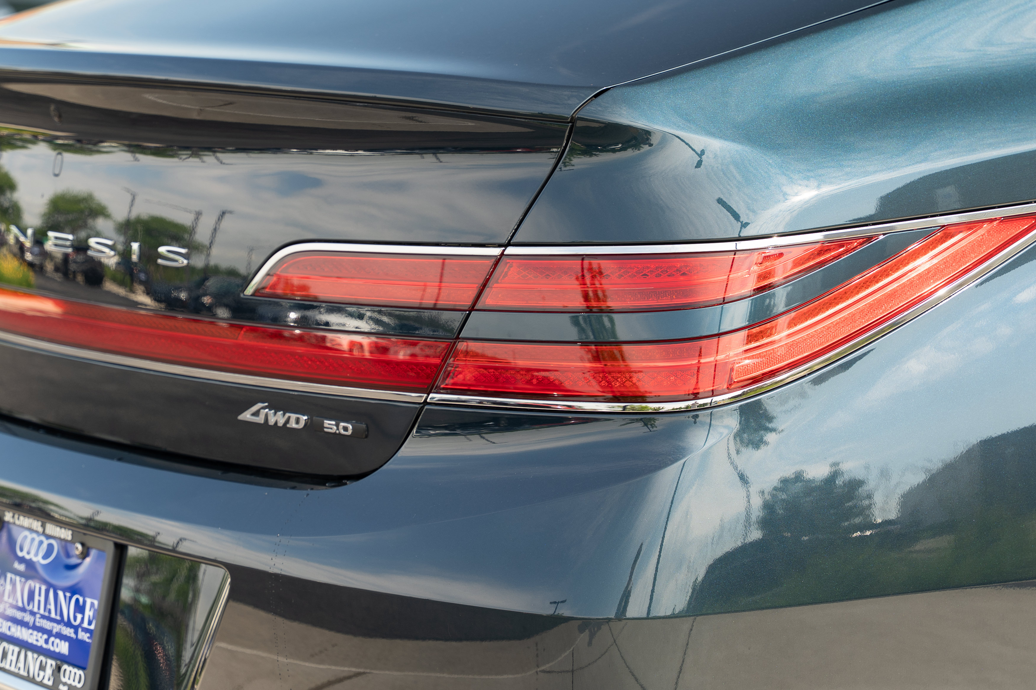 Used 2022 Genesis G90 5.0 Ultimate AWD/4WD image 36