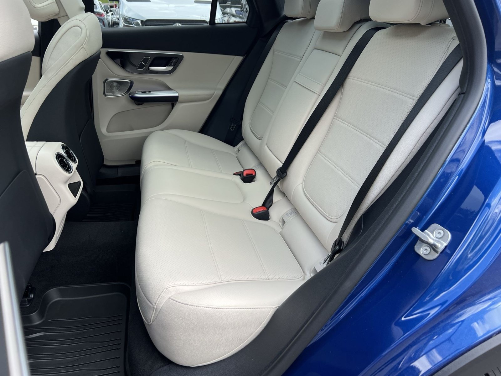 New 2026 Mercedes-Benz GLC 300 4MATIC image 30