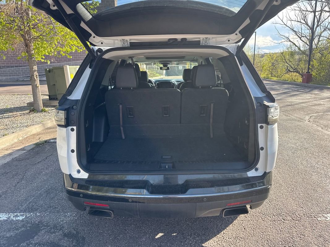 Used 2018 Chevrolet Traverse Premier w/ Redline Edition FWD image 17