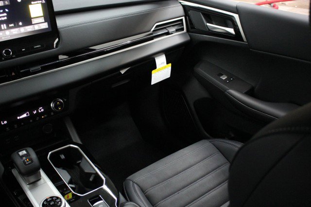 New 2026 Mitsubishi Outlander SE image 22