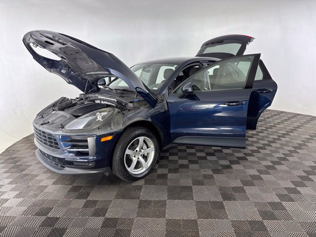 Used 2020 Porsche Macan AWD/4WD image 14