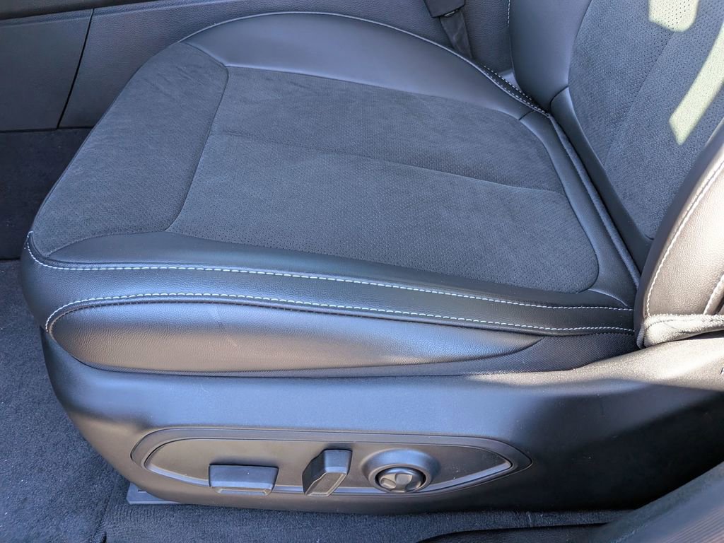 New 2025 Jeep Grand Cherokee L Altitude image 18