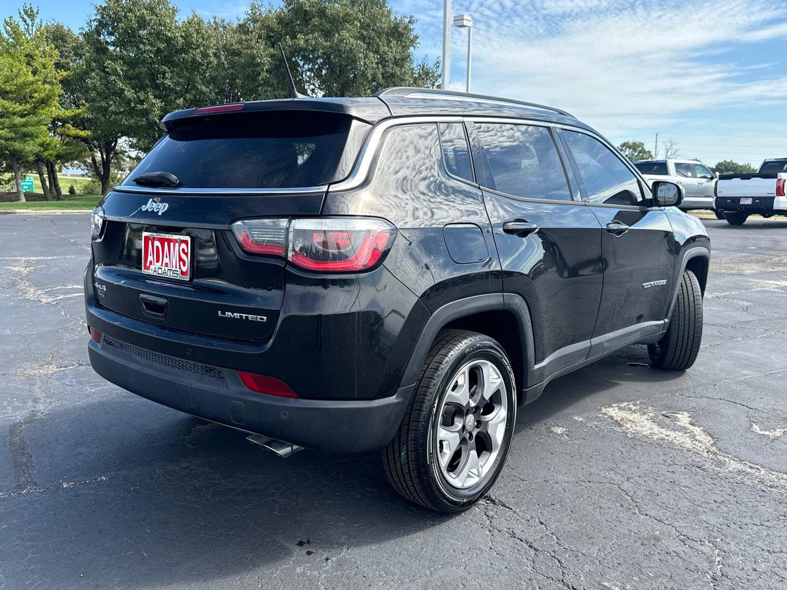 Used 2018 Jeep Compass Limited w/ Navigation Group AWD/4WD image 9