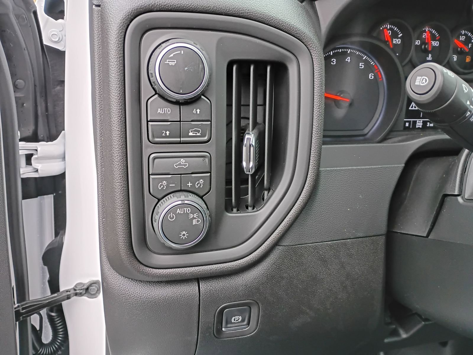 New 2026 Chevrolet Silverado 1500 W/T w/ WT Value Package image 29