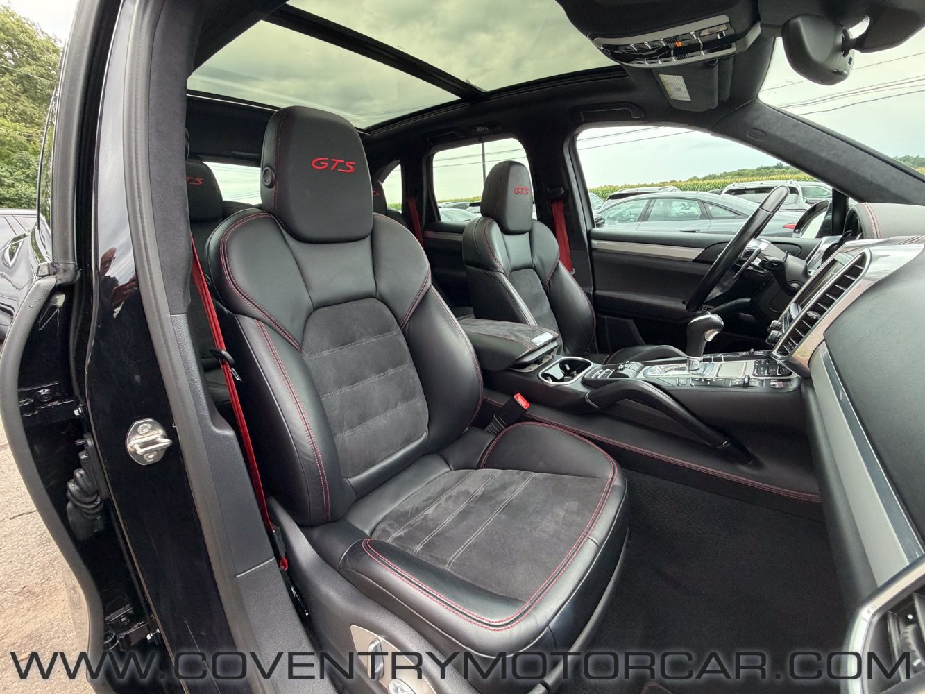 Used 2016 Porsche Cayenne GTS AWD/4WD image 39