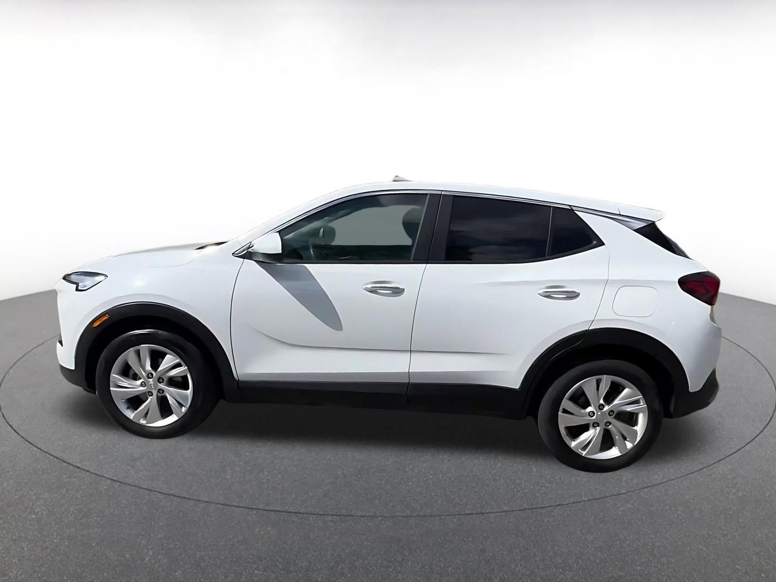 Used 2025 Buick Encore GX Preferred image 9